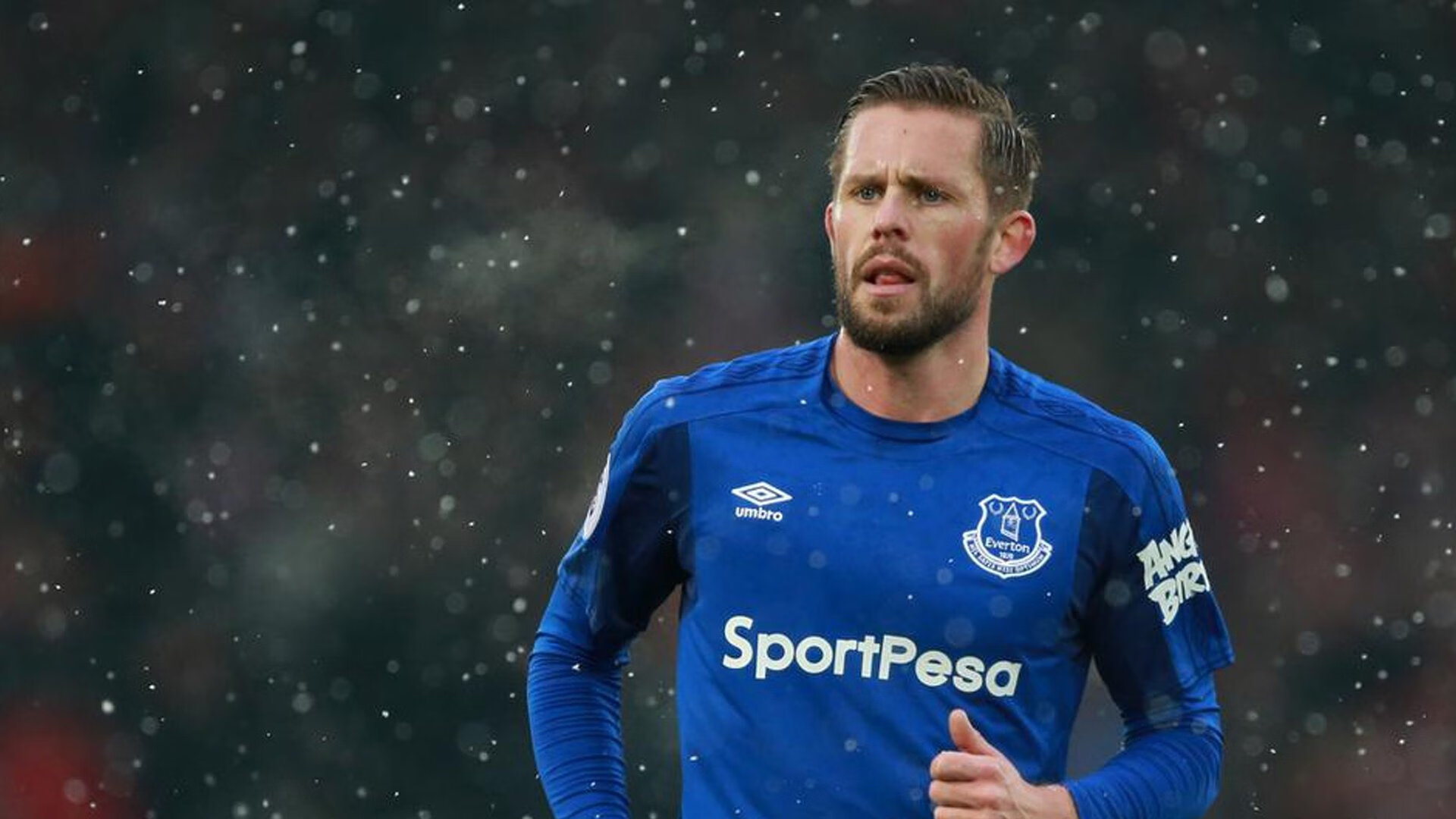 KAIYUN-穆古鲁扎意外战胜公牛，表现优异引爆全场！全场沸腾不已